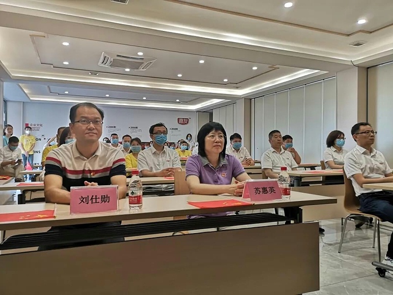 ʯ�����ܹ�����yl23455����һ���Թۺ����е�����ϳ�����������ͬ�������й�������û�����й���
